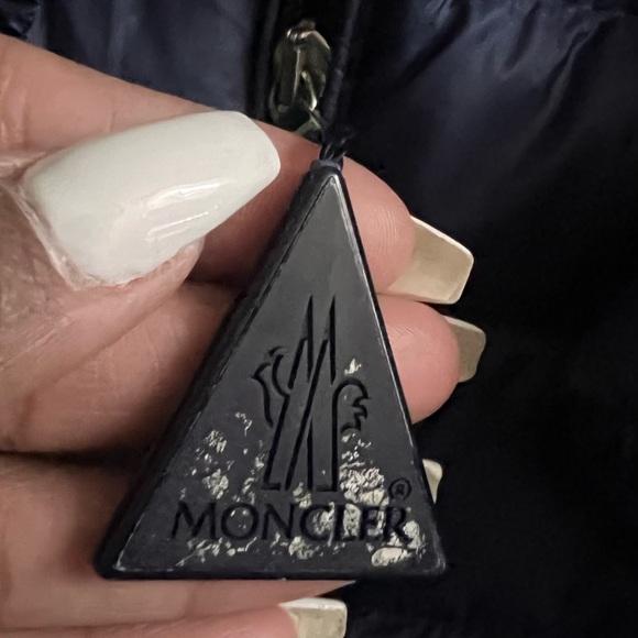 Moncler puffer Coat used but in good condition - Picture 4 of 4